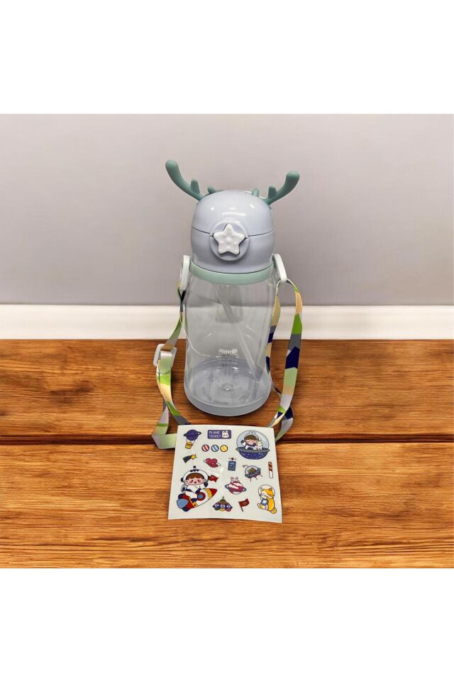 Çoçuk Okul Suluğu 500Ml. (Matara) Geyik Figürlü Pipetli Taşıma Kayışlı BPA içermez